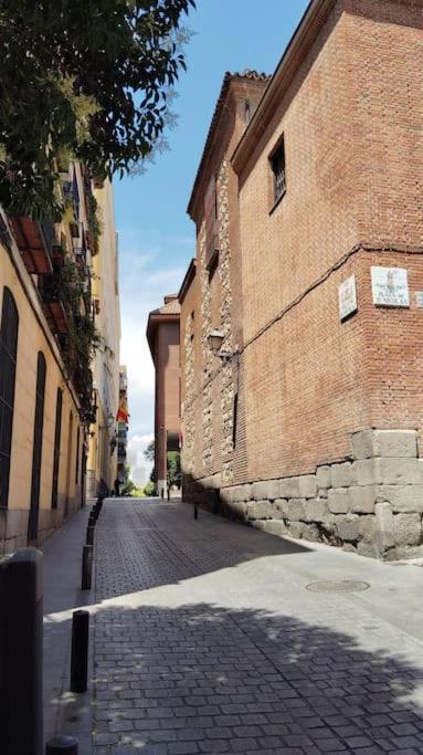 Apartamento Con Patio En Madrid Centro Exterior foto